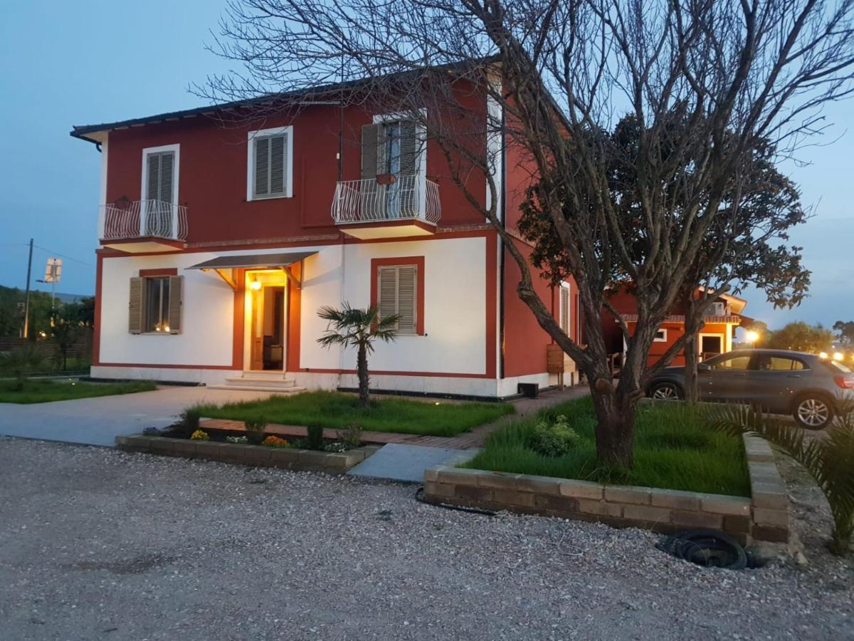 Agriturismo Il Casale 蓬特加莱里亚 外观 照片