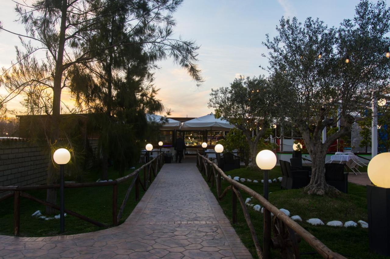 Agriturismo Il Casale 蓬特加莱里亚 外观 照片